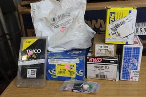 lot 298 image: Assorted automotive parts as shown