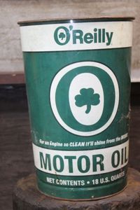 lot 318 image: OReilly garbage can