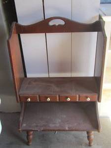 lot 44 image: 402514 -- 2 tier brown floor table