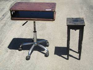 lot 78 image: rolling desk- small plant stand