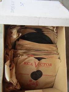 lot 88 image: RECORD LOT OF VINTAGE ALBUMS