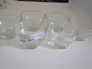 lot 126 image: small clear glasses