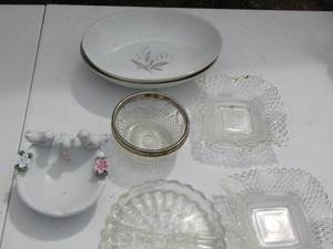 lot 147 image: home dcor kitchen items