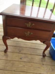 lot 150 image: 2 drawer bedside table from Ethan Allen