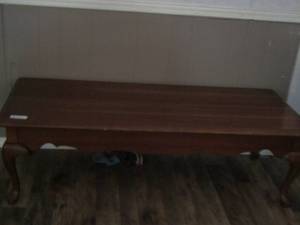 lot 152 image: Ethan Allen Coffee Table very nice