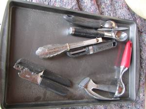 lot 210 image: kitchen lot - potatoes pillar- hand can opener