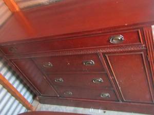 lot 223 image: VINTAGE ART DECO BUFFET  365019 beautiful piece