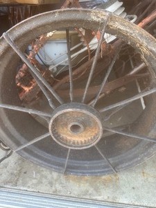 lot 61 image: LARGE METAL WAGON WHEEL -30 D  X 10 W