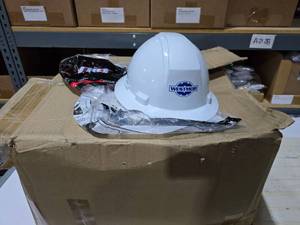 lot 36 image: Box of Approx 20 Protective Industry Products (PIP) Dynamic Kilimanjaro Full Brim Hard Hats