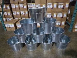lot 125 image: Behrens 4.25 Gallon Galvanized Steel Pail  QUANTITY 10 PAILS  BID IS TIMES THE QUANTITY