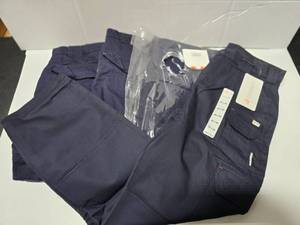 lot 213 image: Rasco Flame Resistant FR4303NV Navy Field Pants, Size 32x32  QUANTITY 4  BID IS TIMES THE QUANTITY&nbsp MSRP $60 Each