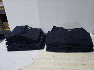 lot 301 image: Red Kap Mens &amp Womens Flat Front Navy Work Shorts PT27NVO &amp PT26NVC.  18 Total Shorts.  SEE PICS FOR SIZES &amp COUNTS.&nbsp MSRP $30 Each