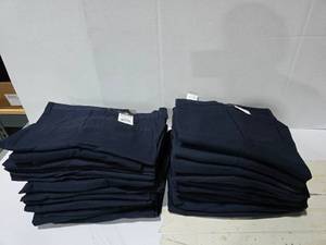 lot 413 image: Dickies Mens Cargo Navy Work Pants.  SEE PICS FOR SIZES &amp COUNTS  QUANTITY 23  BID IS TIMES THE QUANTITY&nbsp MSRP $35 Each