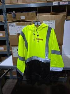 lot 447 image: 3 Boxes of Body Guard Safety Gear Hi Viz Hoodies.  Approx 43 Hoodies
