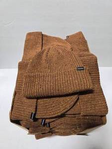 lot 435 image: Lot of 41 Pacific Headwear P600K Copper Tweed Beanies