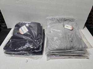 lot 468 image: Rasco Flame Resistant Size Medium Hoodies.  Includes FR2002GY Gray Zip Up Hoodies &amp FR2102NV Navy Pullover Hoodies  TOTAL QUANTITY 5 HOODIES  BID IS TIMES THE QUANTITY&nbsp MSRP $88 Each