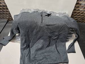 lot 632 image: Charles River #5312 Womens Heathered Charcoal Fleece Pullover, Size 2XL  QUANTITY 14  BID IS TIMES THE QUANTITY