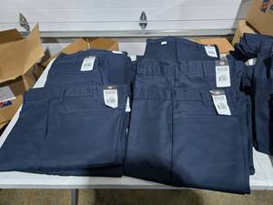 lot 758 image: Dickies Mens Work Pants.  SEE PICS FOR SIZES &amp COUNTS.  QUANTITY 19 PANTS  BID IS TIMES THE QUANTITY&nbsp MSRP $35 Each