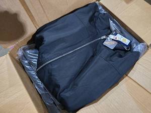 lot 857 image: Box of 9 Black Devon & Jones Full-Zip Jackets.  SEE PICS FOR SIZES & COUNTS