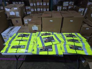 lot 872 image: Lot of 10 Radwear Hi Viz Hooded Sweatshirts