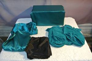 lot 93 image: Homemade display and extra tablecloths use for display at jewelryother fairs