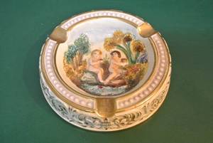lot 122 image: Vintage Capodimente garden of eden ashtray artist signed, dated (1964) and numbered 3521535 (matching dish is in lot #25)