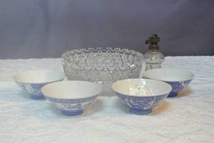lot 113 image: Brilliant pencil cut glass bowl and set of 4 vintage Japanese soup ricetea cups 1950s and small antique oil lamp