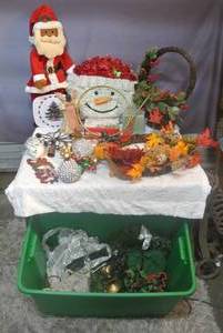 lot 129 image: Tote full of Christmas decor see pictures