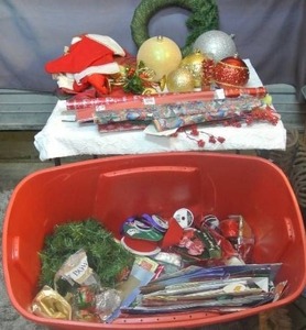 lot 130 image: Tote full of Christmas decor see pictures
