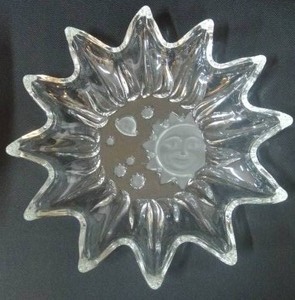lot 142 image: Studio Nova Heavens Gate Celestial Clear Crystal With Frosted Design