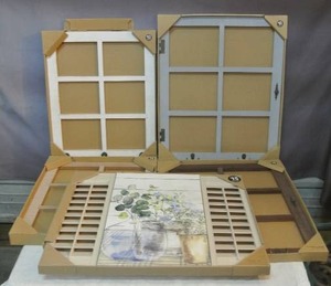 lot 204 image: 5 unopened wall decor