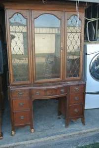 lot 267 image: China hutch