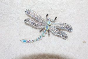 lot 167 image: Jewelry, animal themed Dragonfly beaded pin (missing lock on catch)