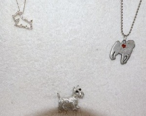 lot 128 image: Jewelry, animal themed dog jewelry