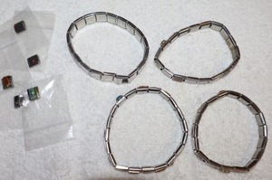 lot 190 image: Jewelry Italian panel bracelets