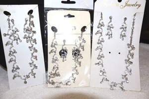 lot 3 image: Jewelry Swirl style rhinestone necklace and earring sets