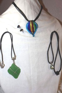 lot 256 image: Glass bead jewelry glass bead with black cord necklaces