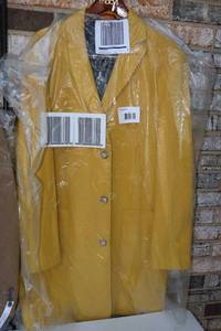 lot 61 image: Yellow wool coat