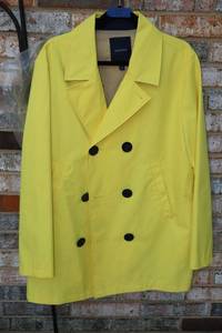lot 67 image: Nautica Yellow coat, double breasted buttons, size XL