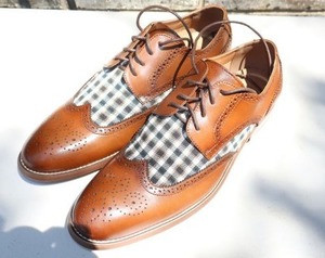 lot 8 image: Mens leather shoes Plaid and leather wingtip shoe size 10. Gently used.