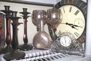 lot 265 image: Housewares crystal clear desk clock, wall clock, red glass candle holder set, and decorative mercury glass