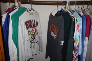 lot 305 image: Womens casual clothes and jackets