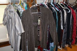 lot 307 image: Womens clothes - generous amount