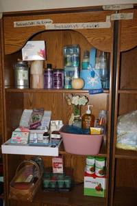 lot 324 image: Bathroom, health and hygiene items