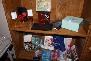 lot 328 image: Artificial nails, perfumes, Estee Lauder powder box and more