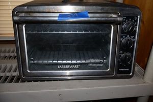 lot 339 image: Farber ware toaster oven