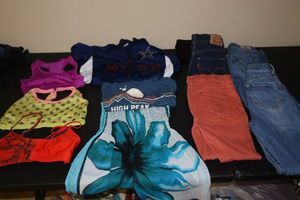 lot 377 image: Teen or small woman clothes size XS 0-2