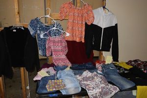 lot 381 image: Teen or small woman clothes mixed sizes