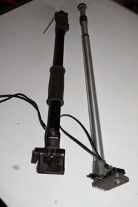 lot 437 image: Camera or phone monopods