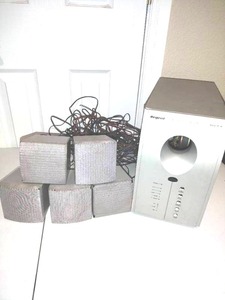 lot 449 image: Speaker system Regent home theater